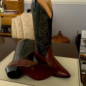 Leather cowboy/girl boots. Brown and black size 7.5.  Never used